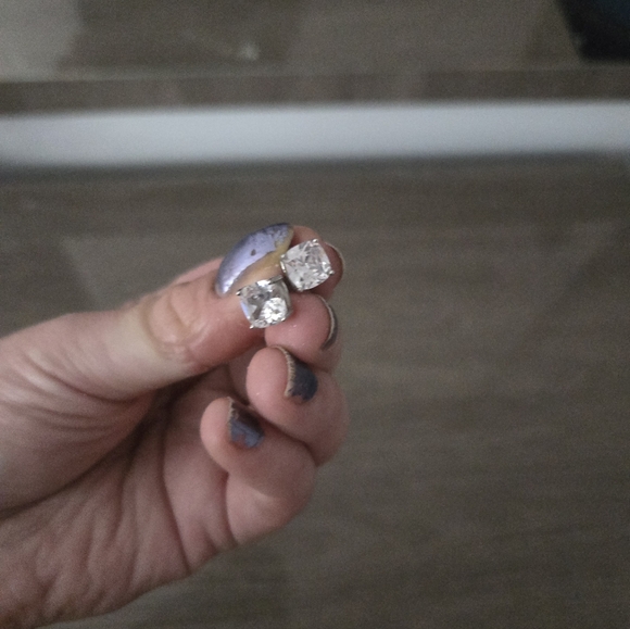 Earring Set - Picture 5 of 12